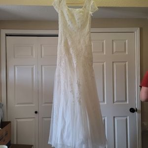 Wedding dress